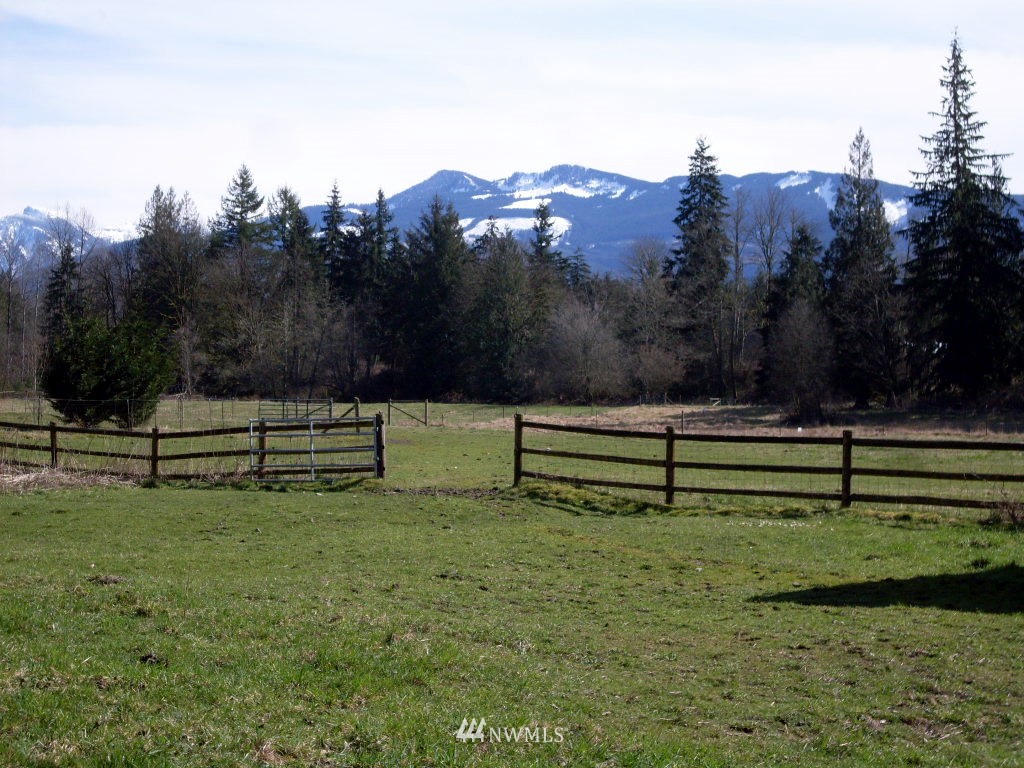 12807 X Reiner Road Monroe, WA 98272 - Photo 13 of 16