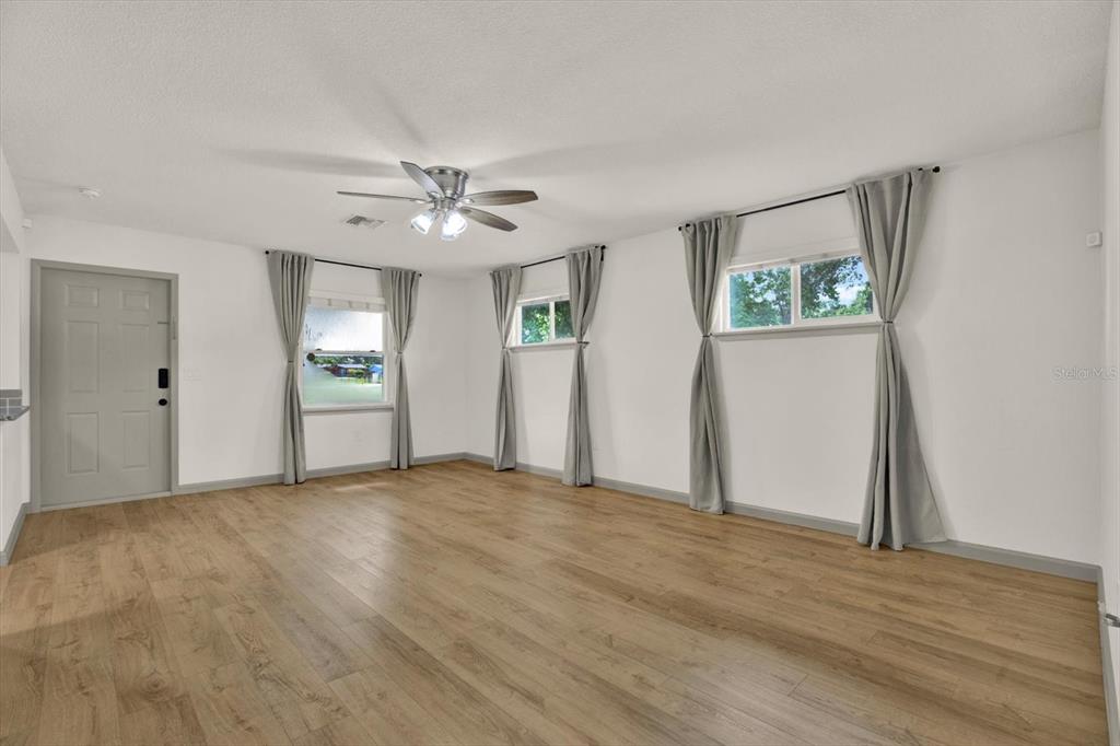 1978 Dix Street Largo, FL 33774 - Photo 14 of 44