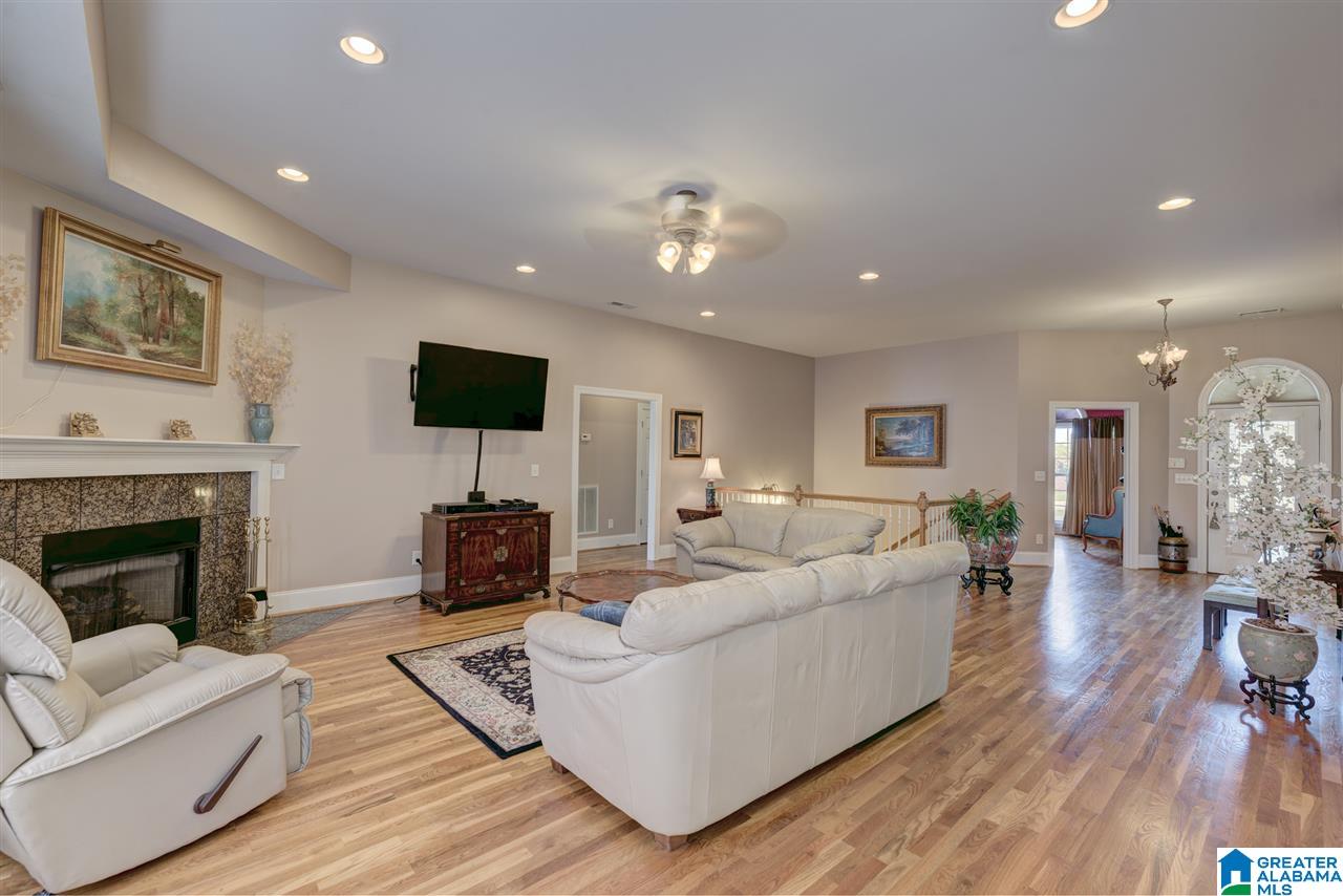 7997 Overlook Circle Morris, AL 35116 - Photo 4 of 41