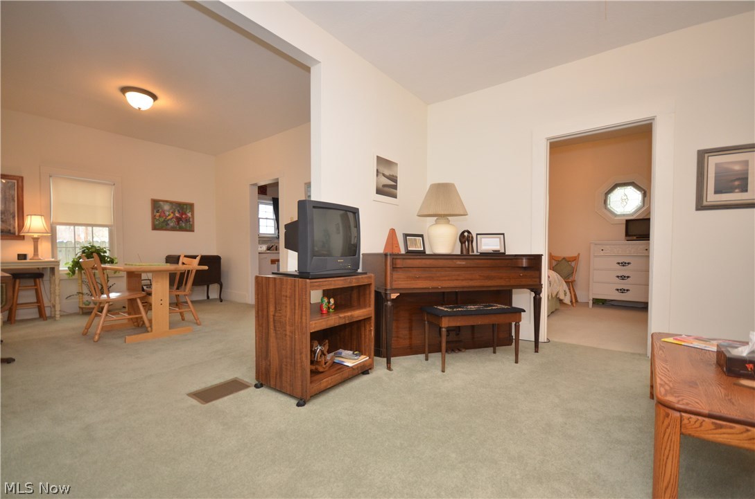 669 Mentor Road Akron, OH 44303 - Photo 29 of 35 Gallery Image 29