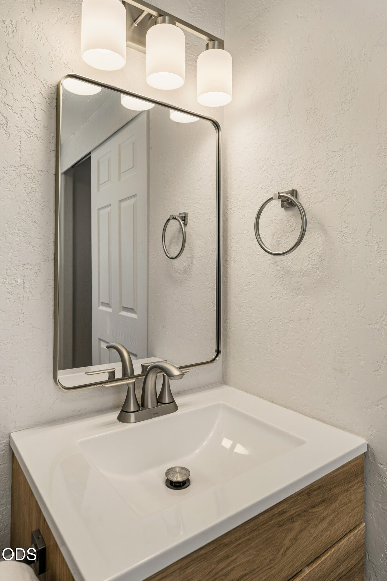 346 Southwest 12th Street Redmond, OR 97756 - Photo 17 of 31 Gallery Image 17