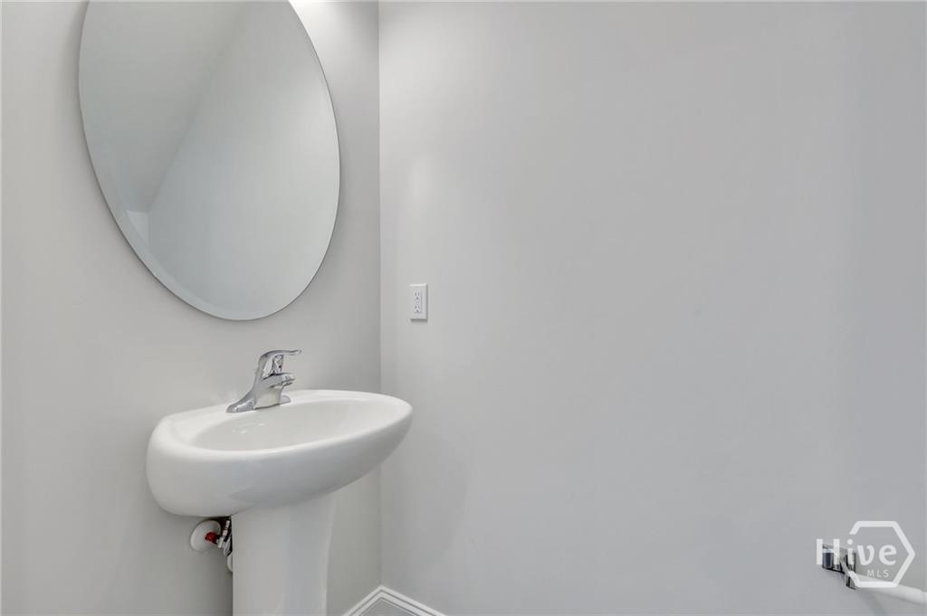 524 Gov Treutlen Circle Pooler, GA 31322 - Photo 3 of 23