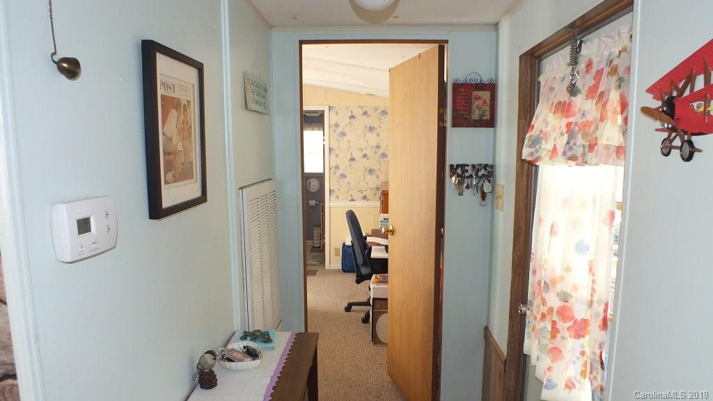 46 Rollins Road Marshall, NC 28753 - Photo 8 of 15 Gallery Image 8