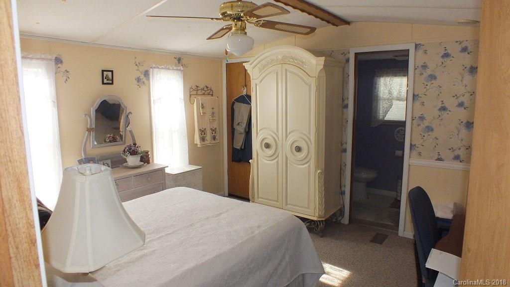 46 Rollins Road Marshall, NC 28753 - Photo 9 of 15 Gallery Image 9