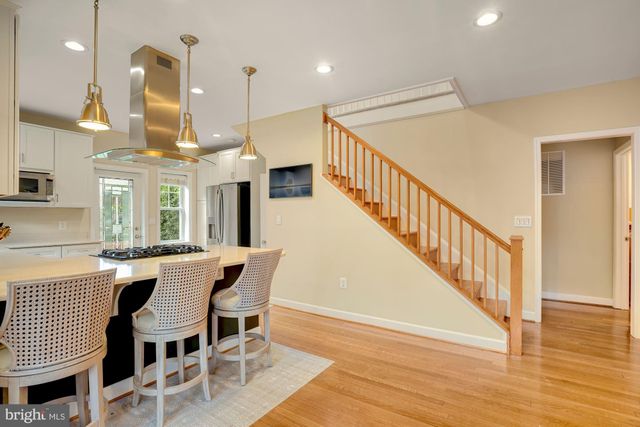 $1,250,000 | 17 East Mason Avenue, Alexandria, VA 22301