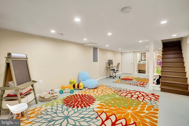 $1,250,000 | 17 East Mason Avenue, Alexandria, VA 22301