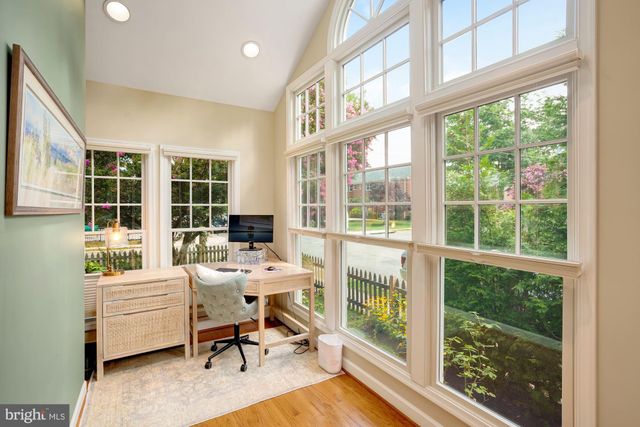 $1,250,000 | 17 East Mason Avenue, Alexandria, VA 22301
