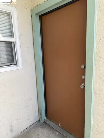 $198,500 | 423 Gregory Lane, Unit 30, Fairfield, CA 94533