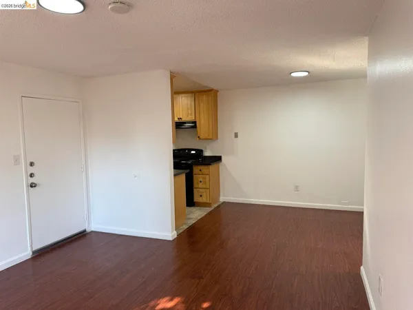$198,500 | 423 Gregory Lane, Unit 30, Fairfield, CA 94533