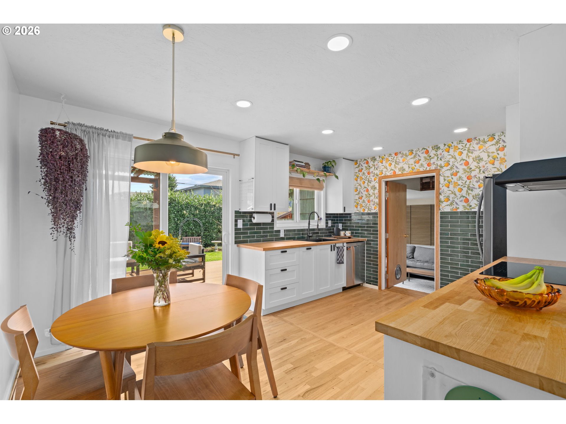 4230 Southeast 103rd Avenue Portland, OR 97266 - Photo 13 of 38