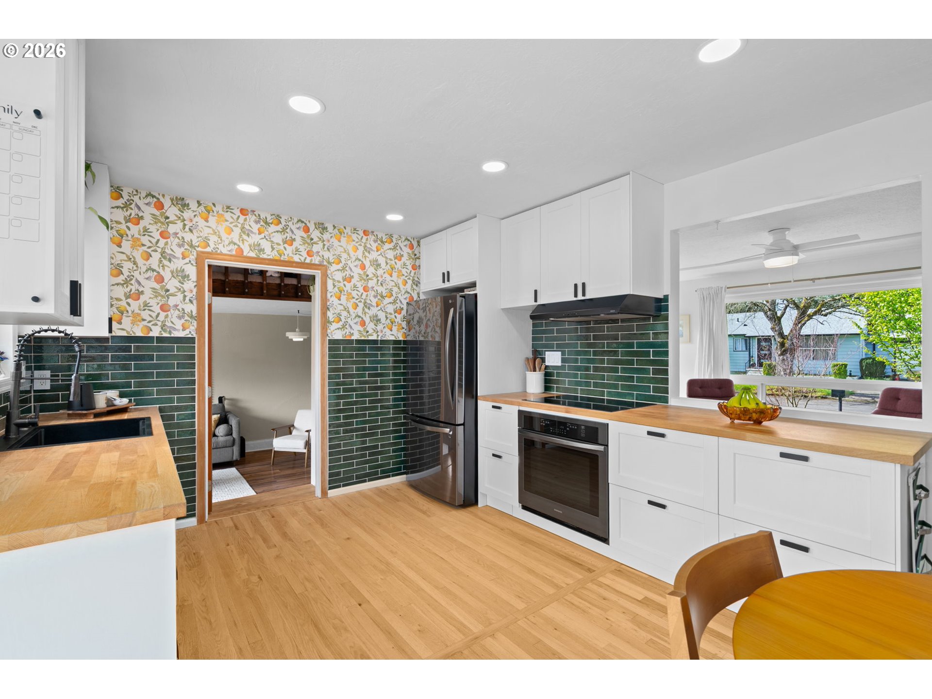 4230 Southeast 103rd Avenue Portland, OR 97266 - Photo 15 of 38