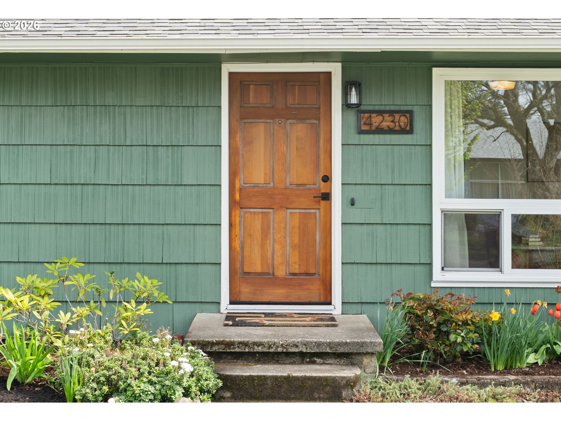 4230 Southeast 103rd Avenue Portland, OR 97266 - Photo 6 of 38