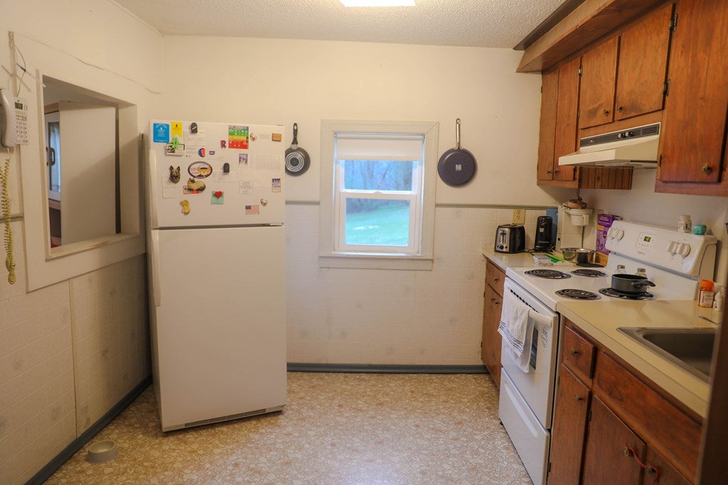 137 Old Quarry Road Saltville, VA 24370 - Photo 15 of 20 Gallery Image 15