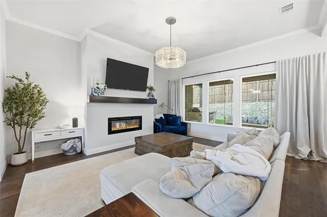 $465,000 | 508 Yorktown Drive, DeSoto, TX 75115