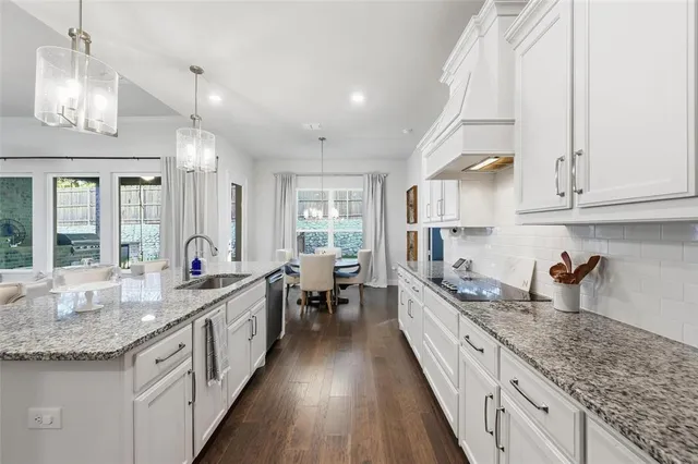 $465,000 | 508 Yorktown Drive, DeSoto, TX 75115