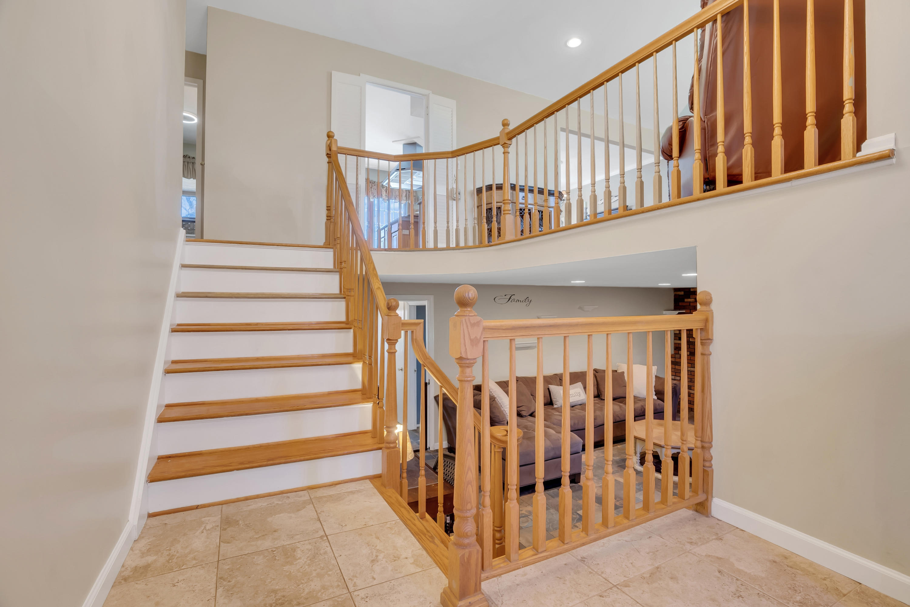 55 Glenbrook Road Freehold, NJ 07728 - Photo 23 of 57 035_mjb04510