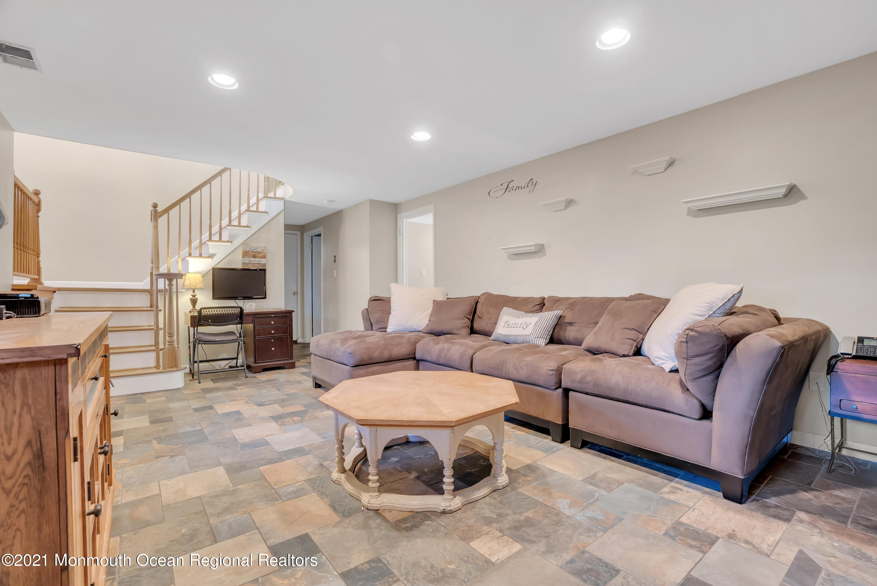 55 Glenbrook Road Freehold, NJ 07728 - Photo 30 of 57 029_mjb04475