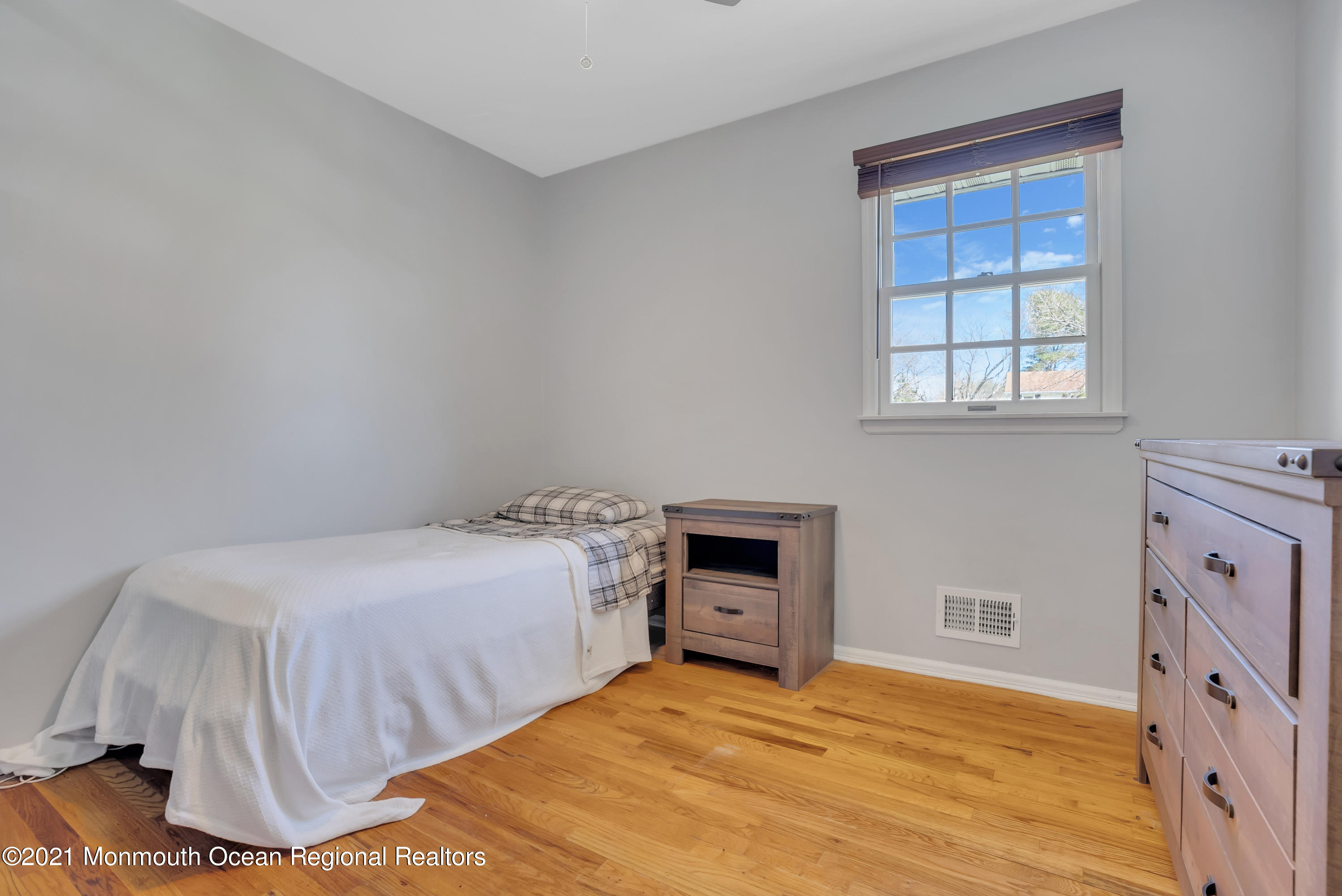 55 Glenbrook Road Freehold, NJ 07728 - Photo 32 of 57 031_mjb04490