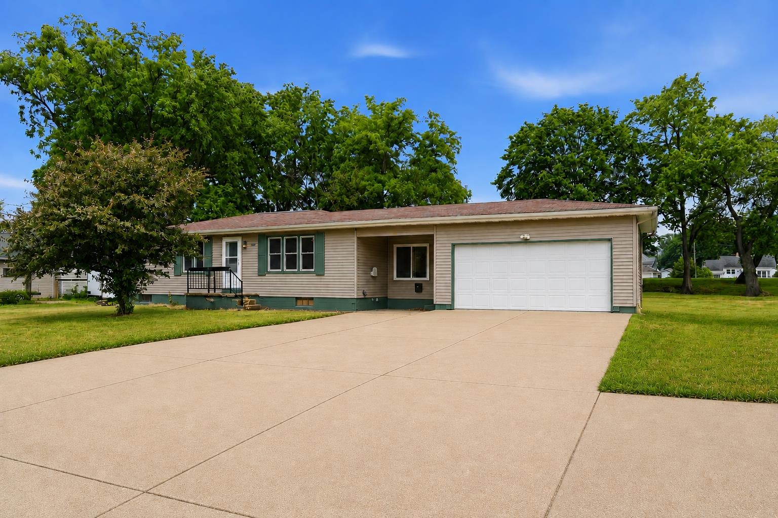 503 11th Street Brodhead, WI 53520 - Photo 1 of 20