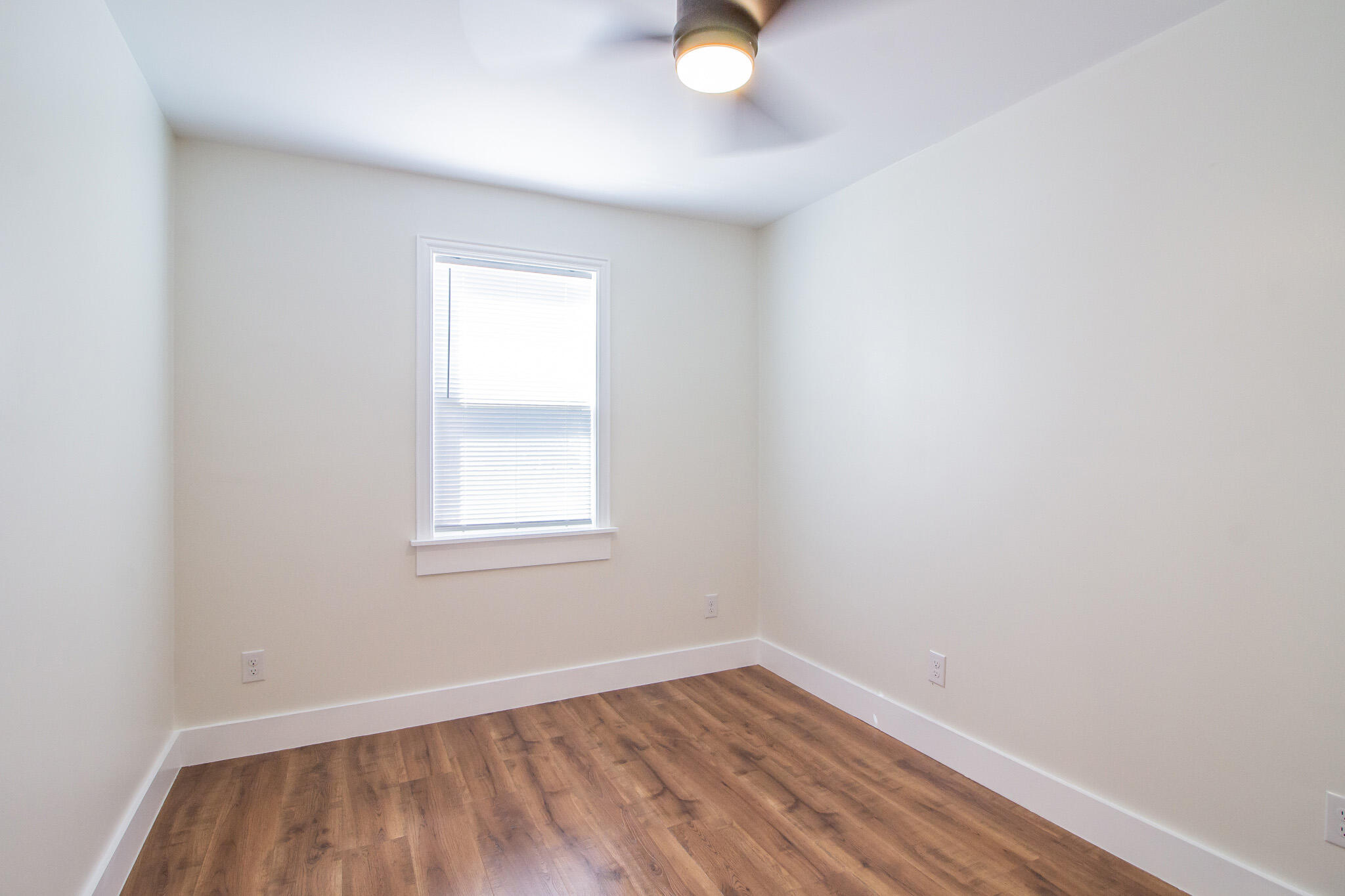 1030 South 16th Street Slaton, TX 79364 - Photo 13 of 25 IMG_7405