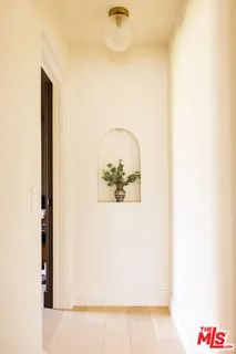 $1,395,000 | 3223 Larissa Drive, Los Angeles, CA 90026