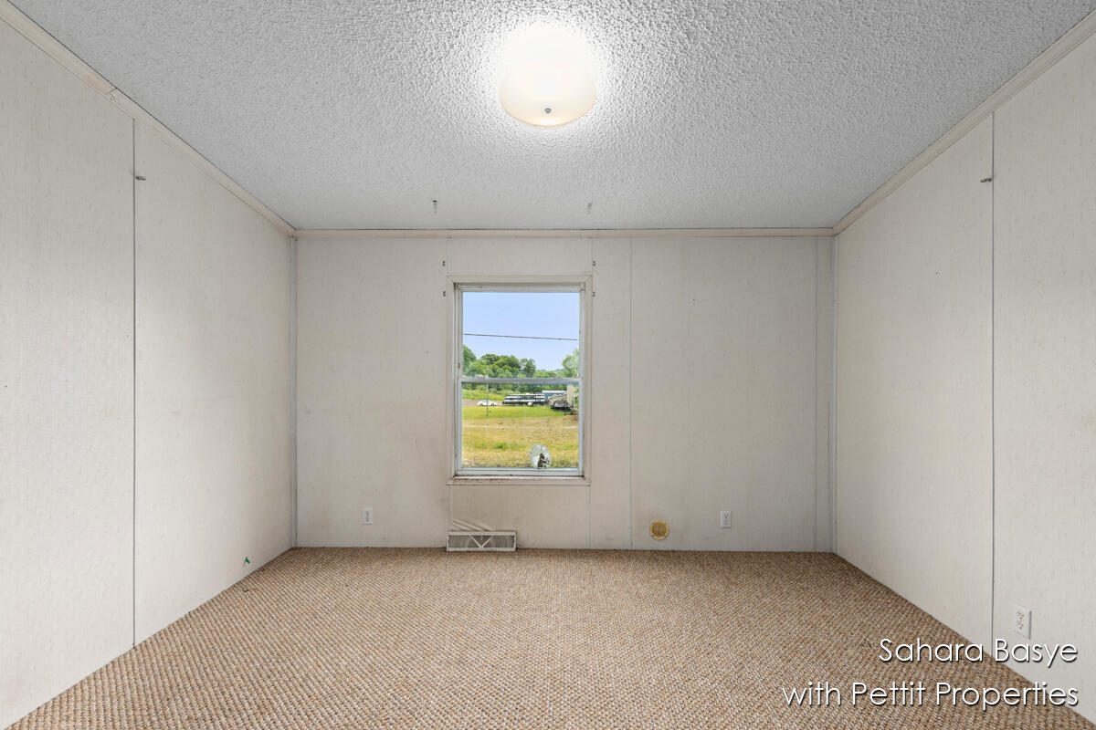 7807 Guy Road Nashville, MI 49073 - Photo 12 of 33 IMG_1010