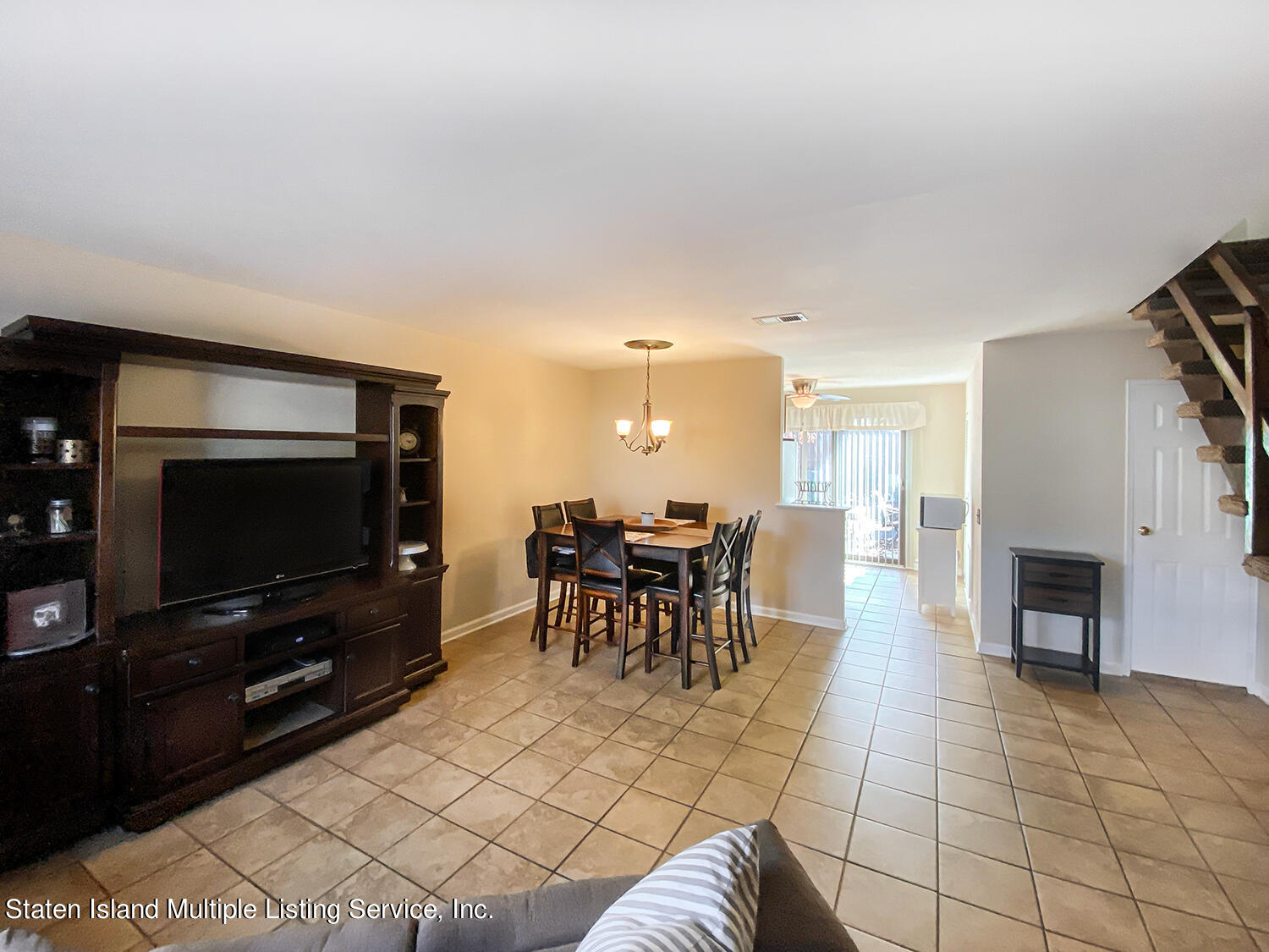 37 Rumson Road Staten Island, NY 10314 - Photo 4 of 21 IMG_4581