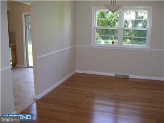 617 Renz Street Philadelphia, PA 19128 - Photo 4 of 12 Dining Room