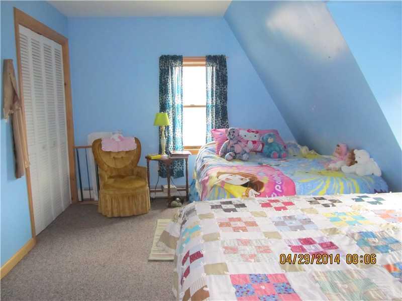 381 Curtis Road Swanville, ME 04915 - Photo 11 of 20 Bedroom.