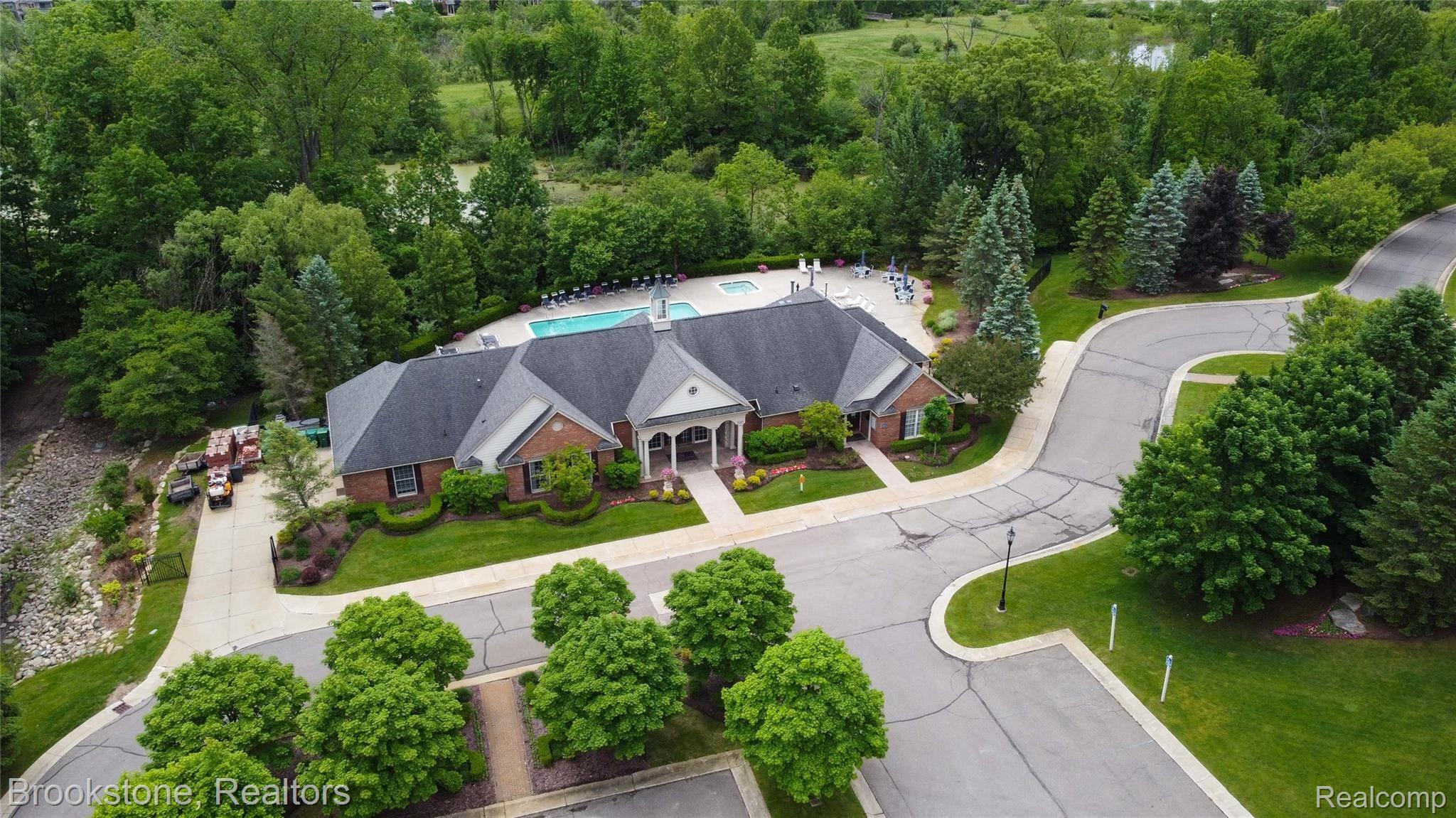 3572 Tremonte Circle Rochester, MI 48306 - Photo 49 of 55 house_tremonte-51.jpg