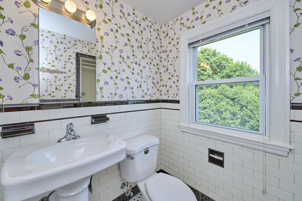 419 Pond Street Boston, MA 02130 - Photo 20 of 35 Gallery Image 20