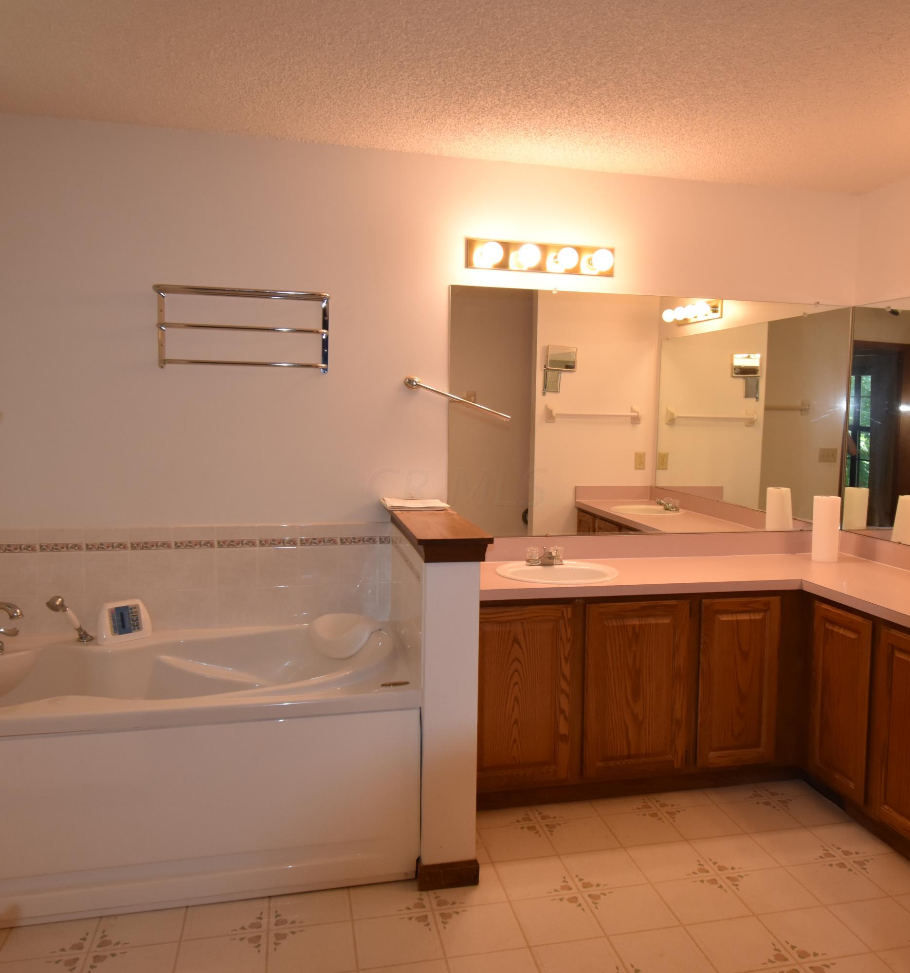 777 Rutherford Court Delaware, OH 43015 - Photo 12 of 20 Gallery Image 12