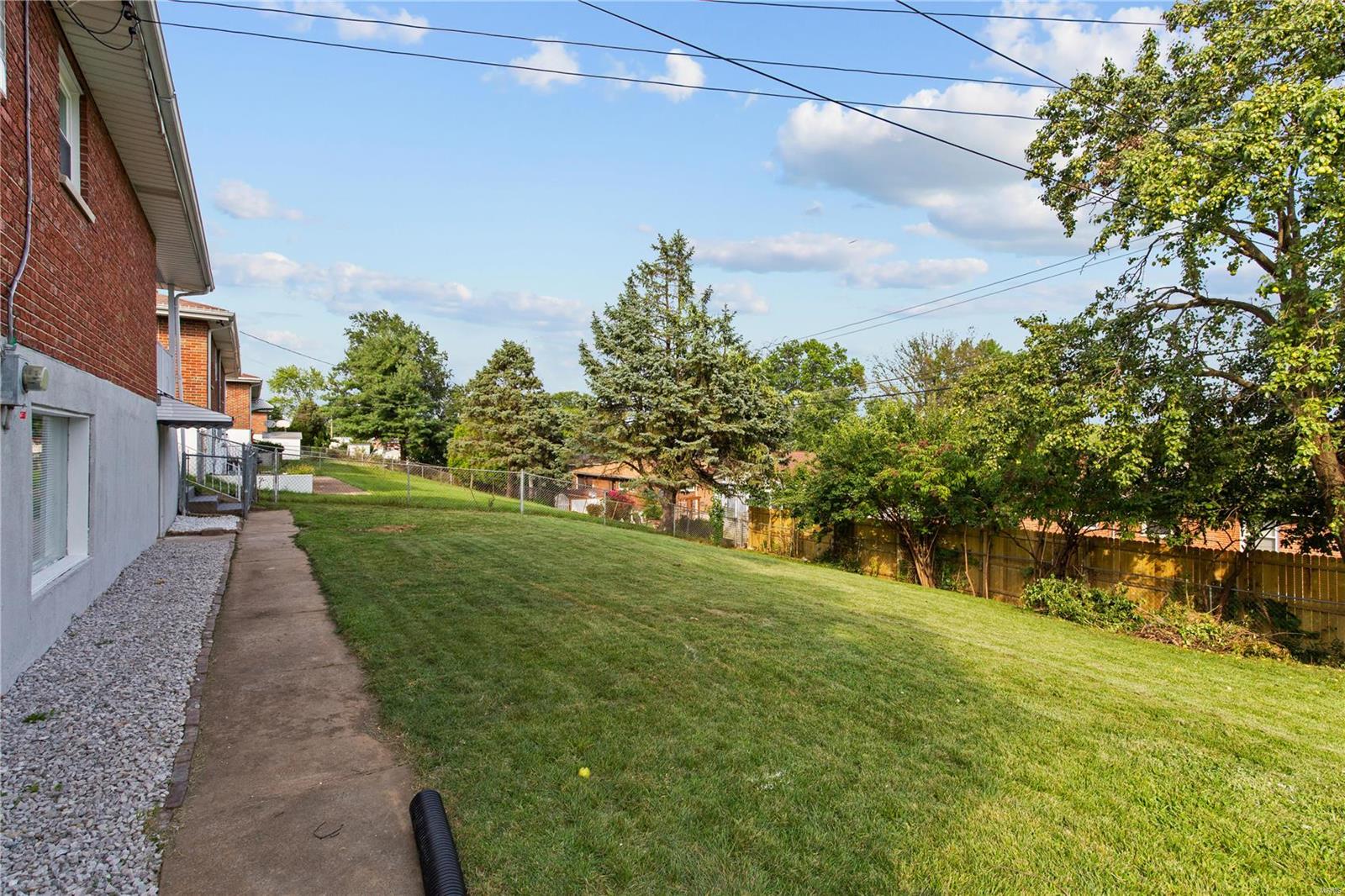 1730 Union Road St. Louis, MO 63125 - Photo 19 of 20 Gallery Image 19
