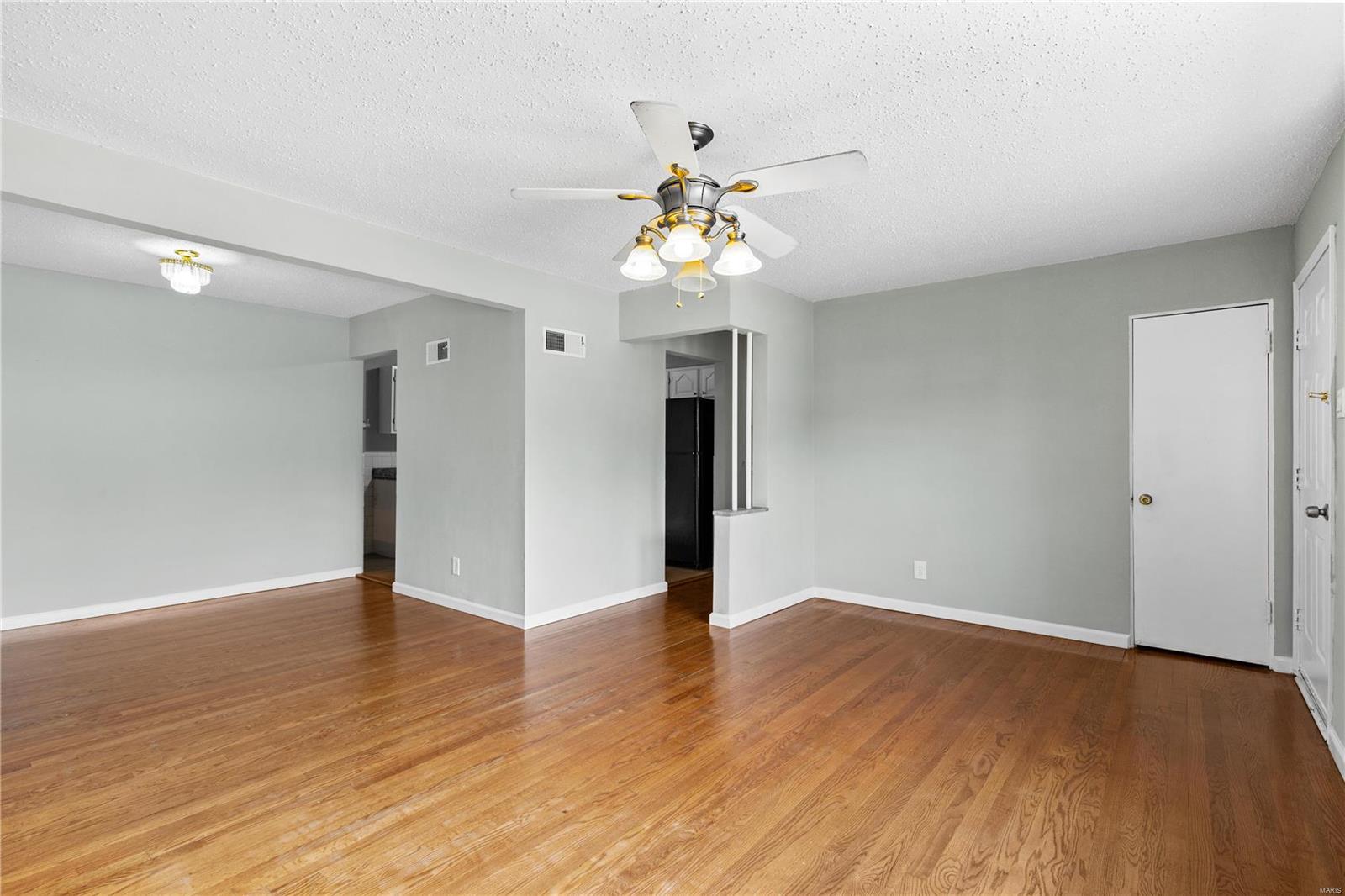 1730 Union Road St. Louis, MO 63125 - Photo 7 of 20 Gallery Image 7