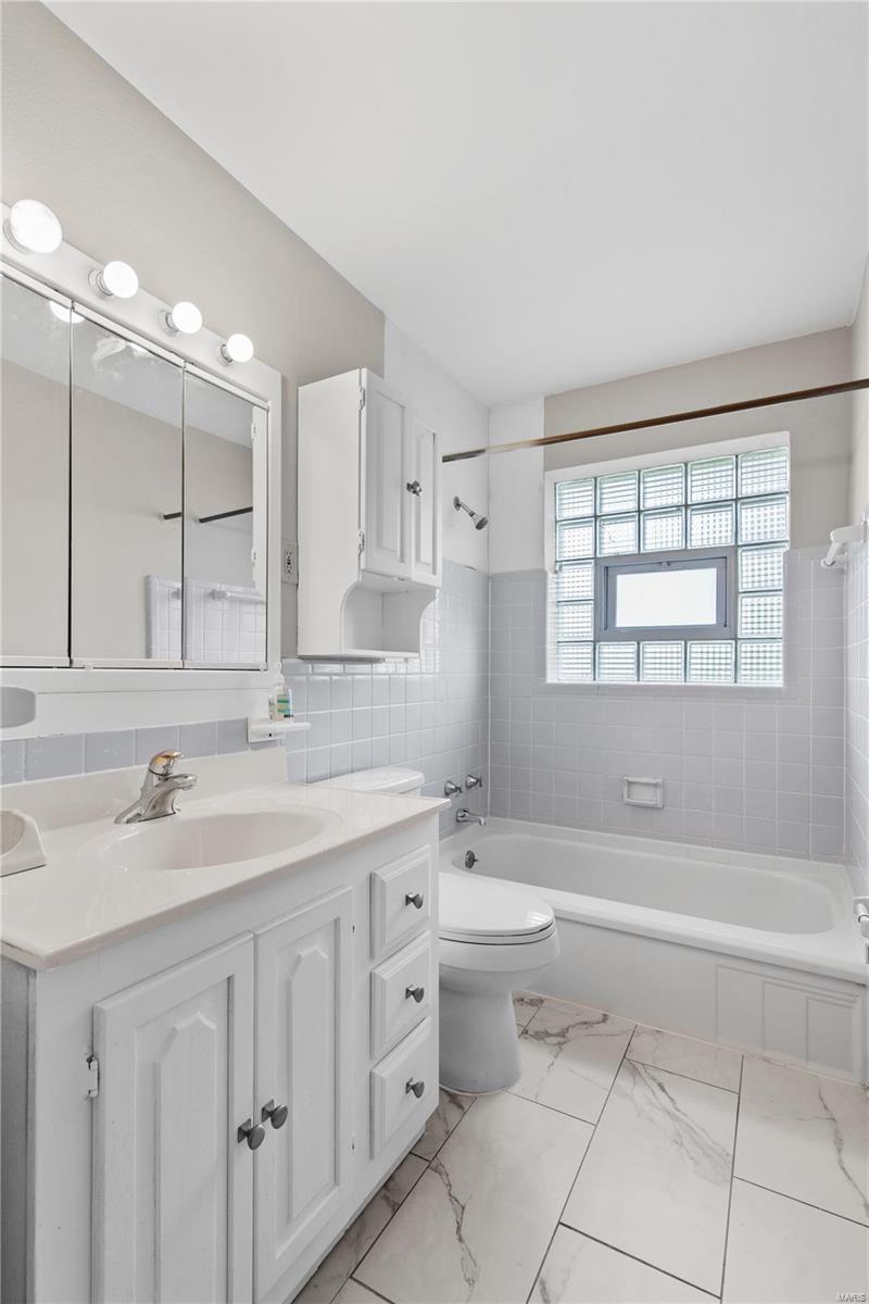1730 Union Road St. Louis, MO 63125 - Photo 9 of 20 Gallery Image 9