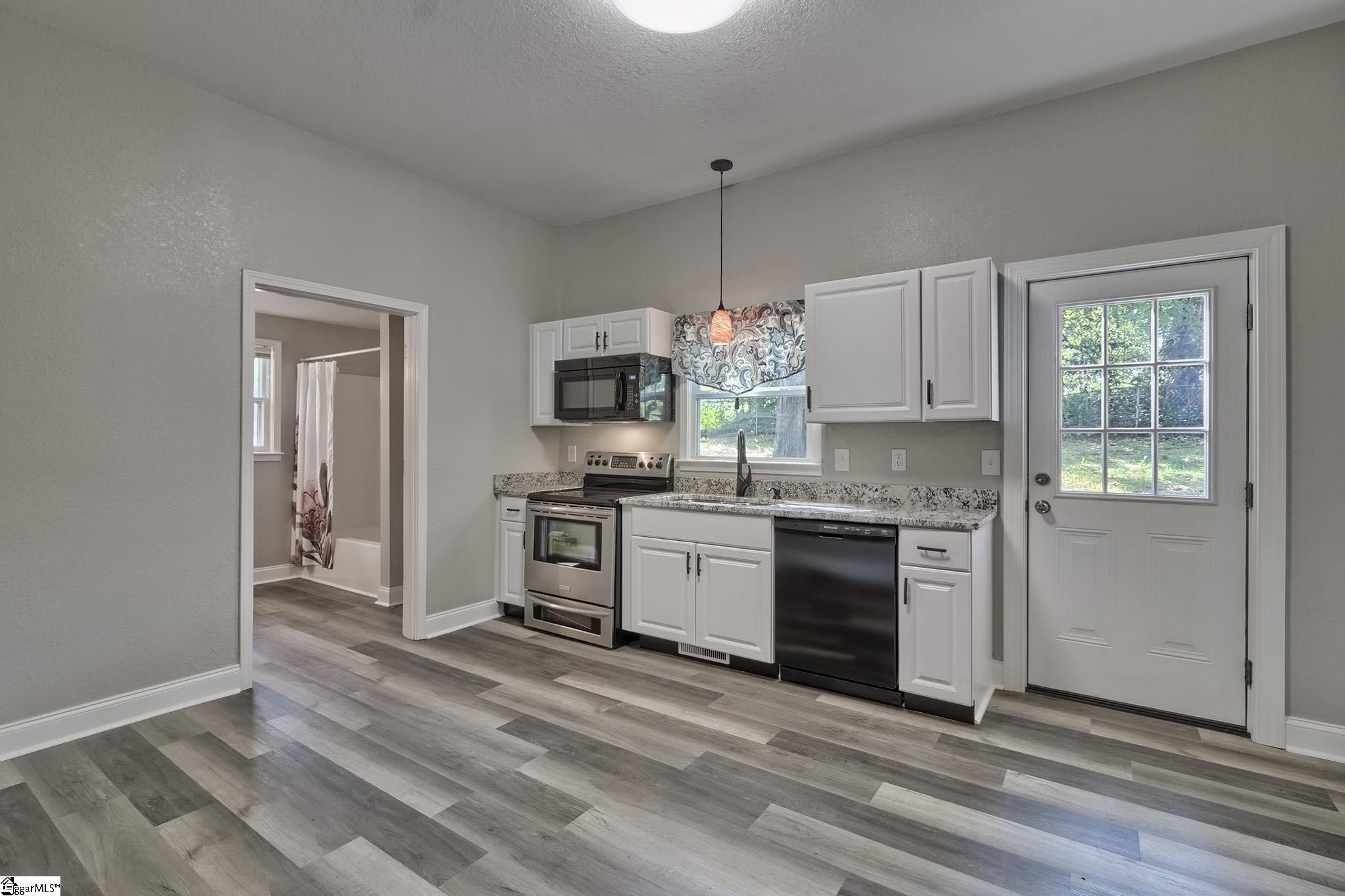 404 Graham Street Easley, SC 29640 - Photo 12 of 28 Gallery Image 12