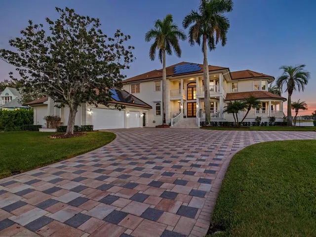 $6,995,000 | 429 St Andrews Drive, Belleair, FL 33756