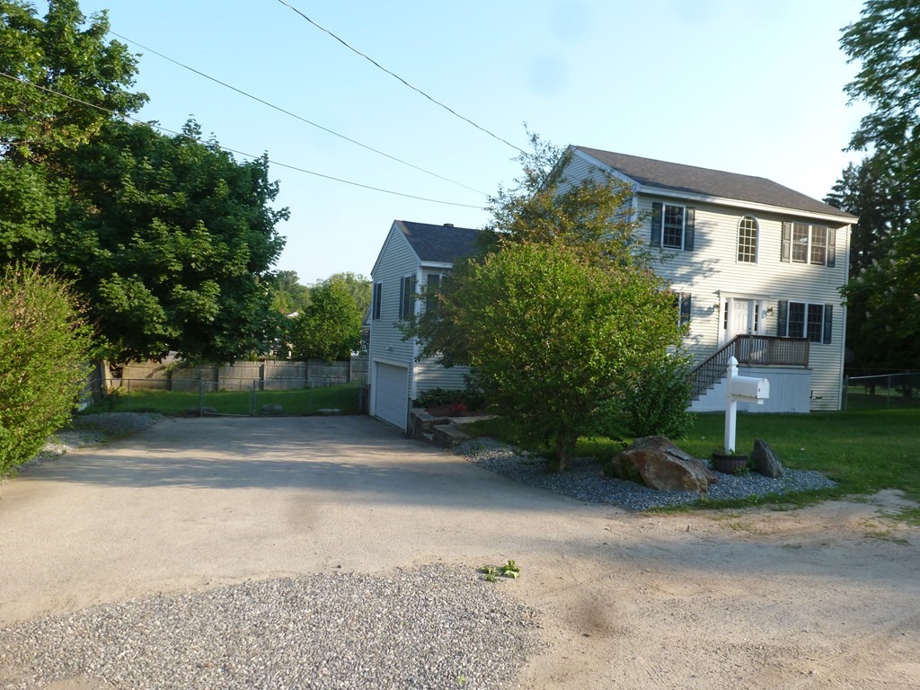 29 Strasburg Road Worcester, MA 01607 - Photo 2 of 41 Gallery Image 2