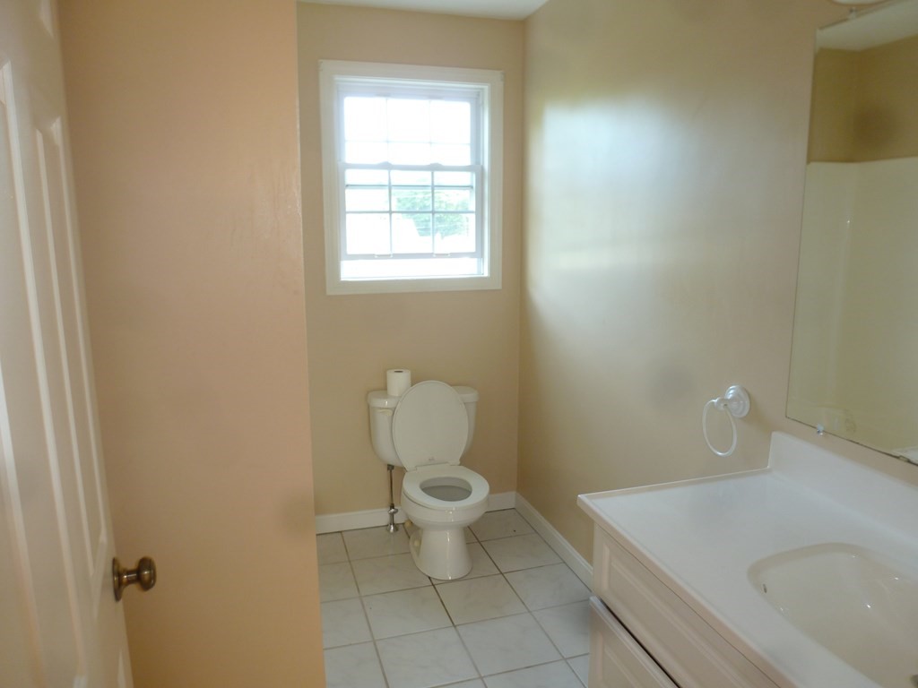 29 Strasburg Road Worcester, MA 01607 - Photo 30 of 41 Gallery Image 30