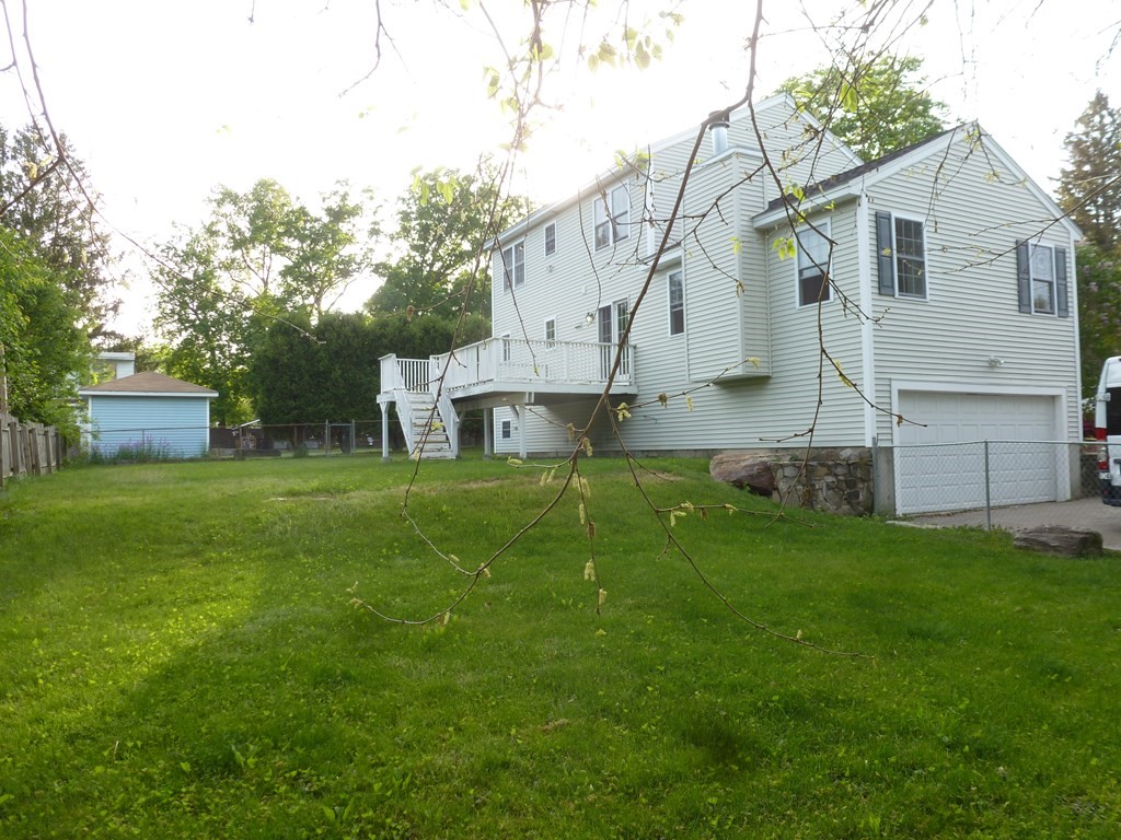 29 Strasburg Road Worcester, MA 01607 - Photo 3 of 41 Gallery Image 3