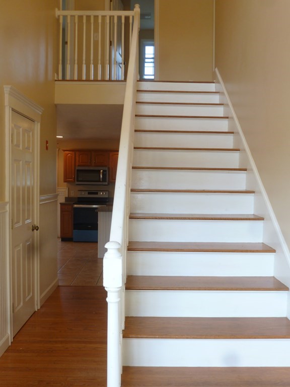 29 Strasburg Road Worcester, MA 01607 - Photo 5 of 41 Gallery Image 5