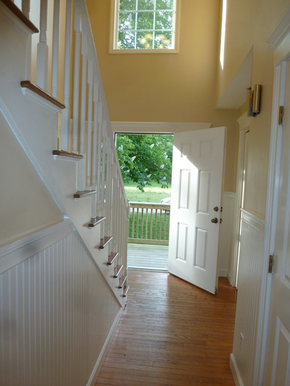 29 Strasburg Road Worcester, MA 01607 - Photo 6 of 41 Gallery Image 6