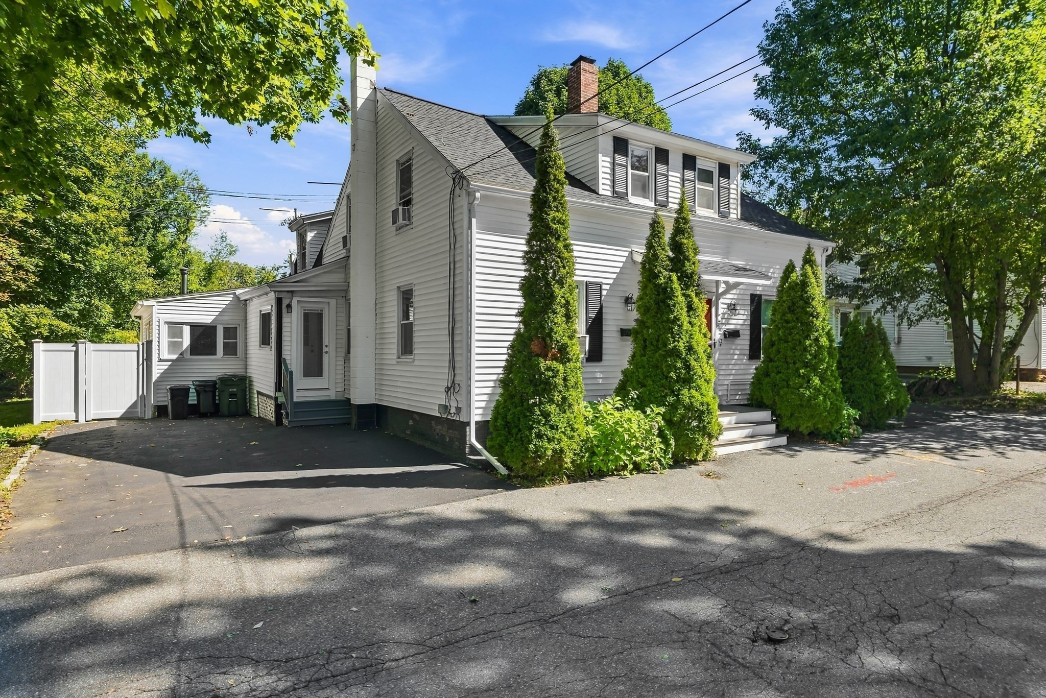10-12 Harkaway Road, Unit 10 North Andover, MA 01845 - Photo 2 of 26 Gallery Image 2