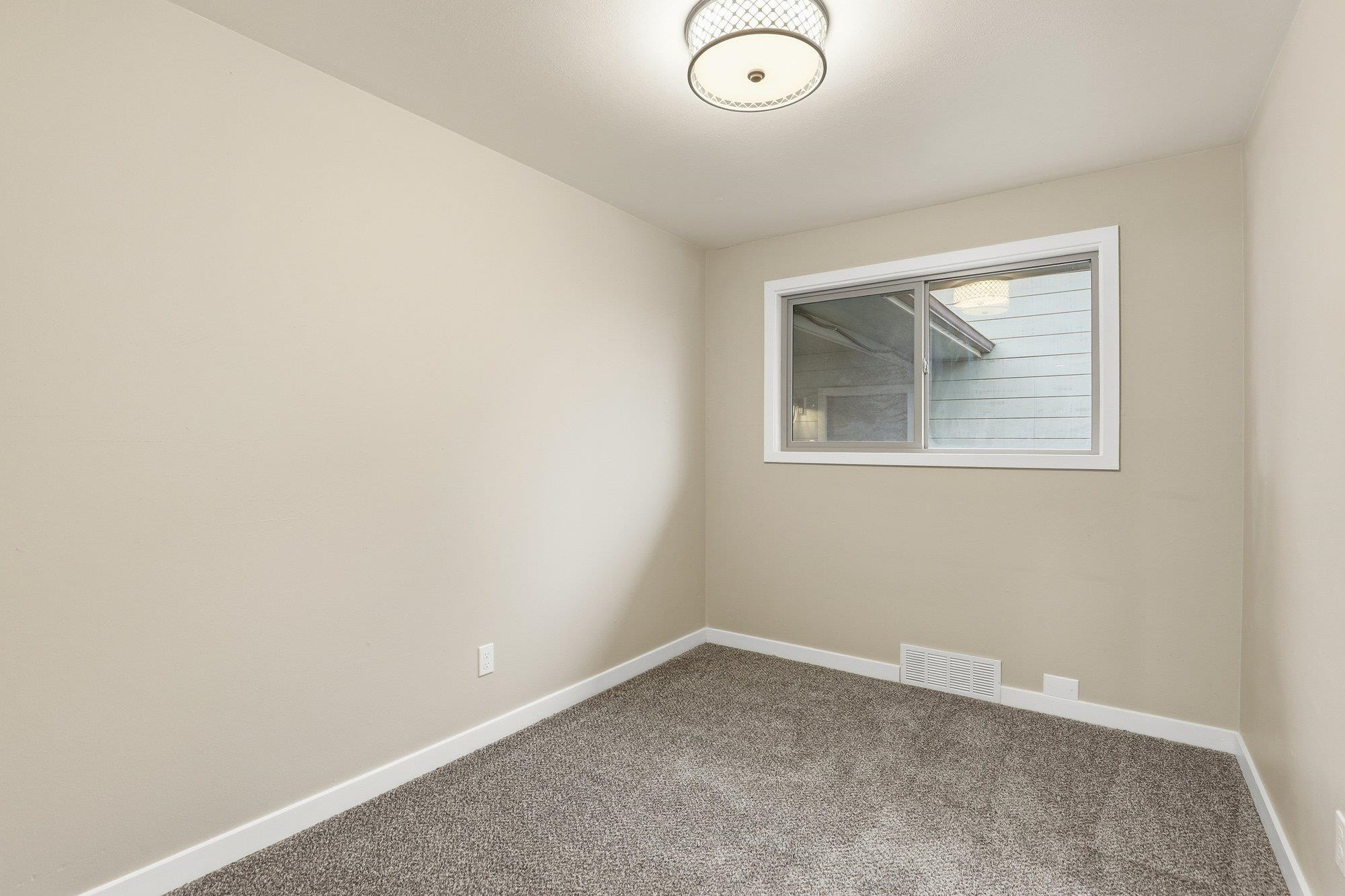 6119 North F Street Spokane, WA 99205 - Photo 13 of 30