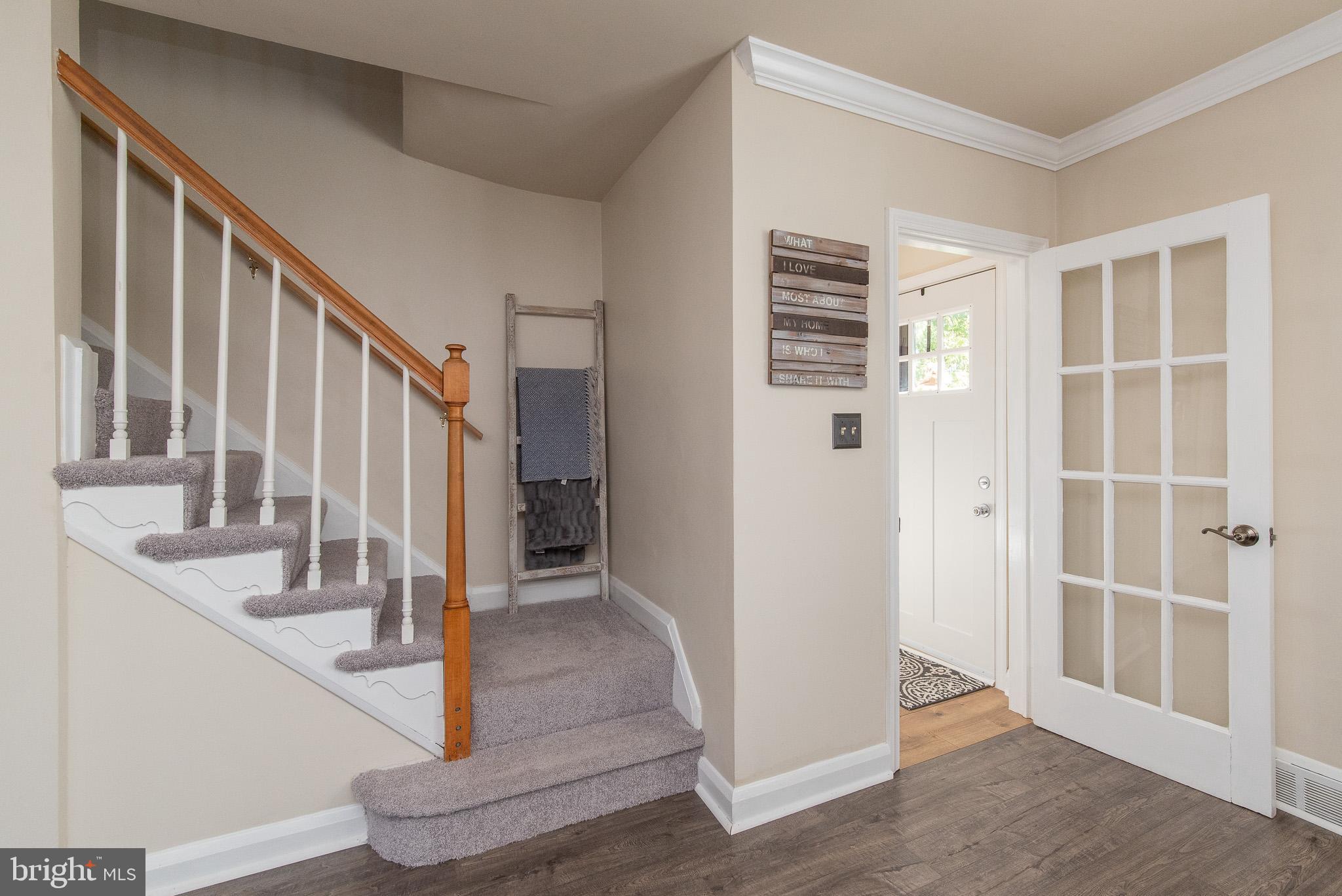1885 Edgewood Road Towson, MD 21286 - Photo 6 of 53 Foyer