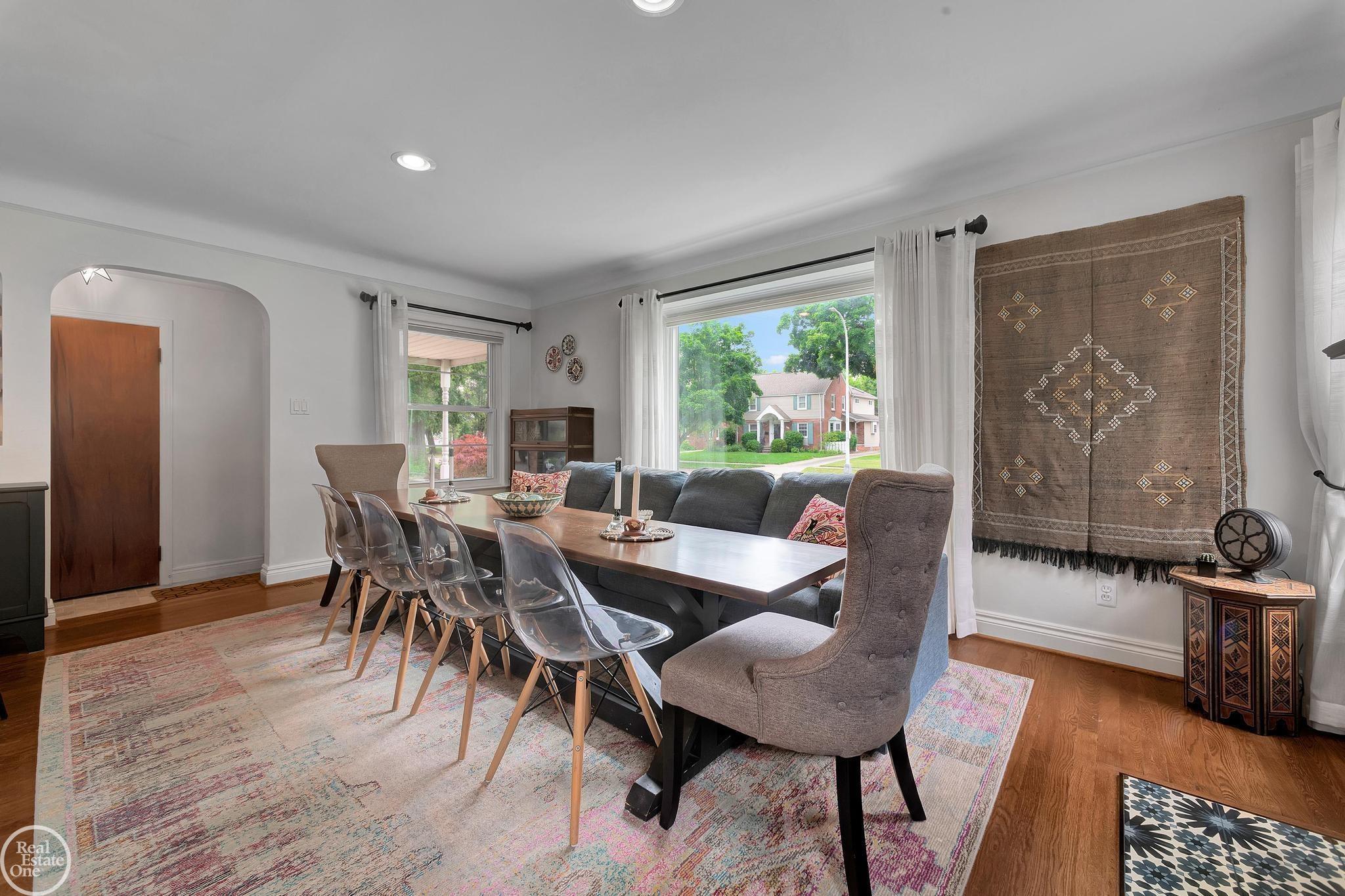 951 Hampton Road Grosse Pointe Woods, MI 48236 - Photo 11 of 85