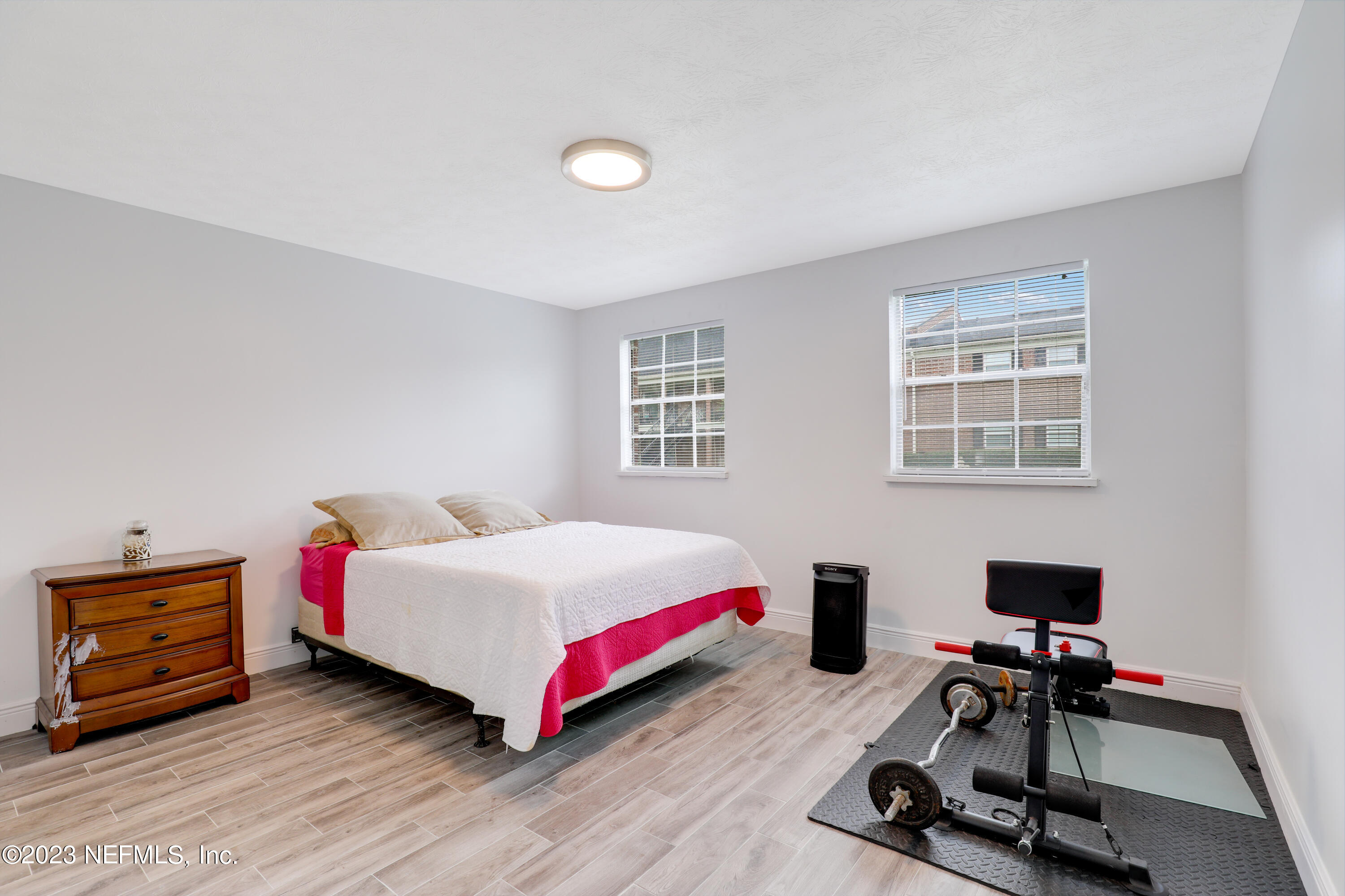 4915 Baymeadows Road, Unit 6B Jacksonville, FL 32217 - Photo 11 of 19 Primary Bedroom