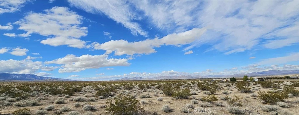 800 Donaldson Road Lucerne Valley, CA 92356 - Photo 6 of 9 a view of a city