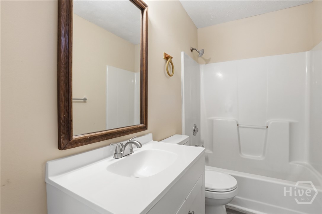 907 North Ash Street Springfield, GA 31329 - Photo 17 of 20