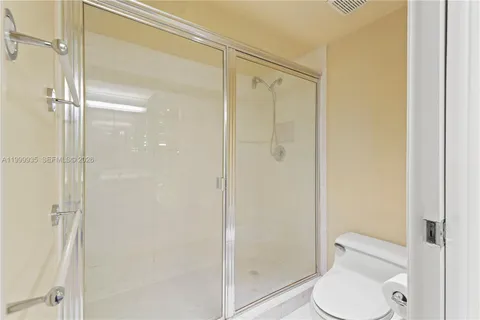 $450,000 | 19101 Northeast 36th Court, Unit 509, Aventura, FL 33180